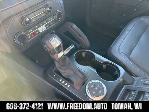 New 2026 Ford Bronco Badlands w/ Sasquatch Package AWD/4WD image 26