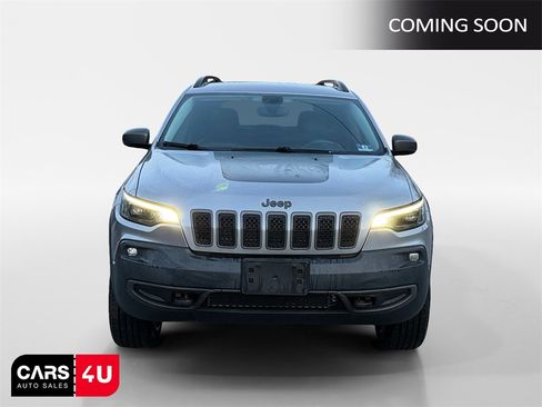 Used 2019 Jeep Cherokee Trailhawk image 2