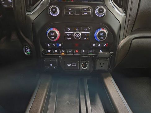 Used 2023 GMC Sierra 2500 Denali image 53