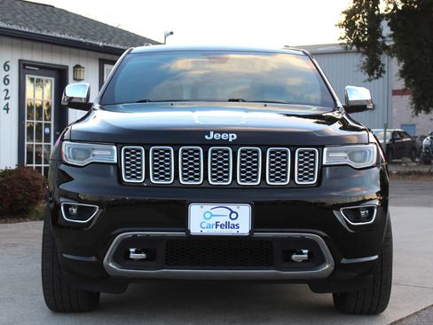 Used 2017 Jeep Grand Cherokee Overland image 8