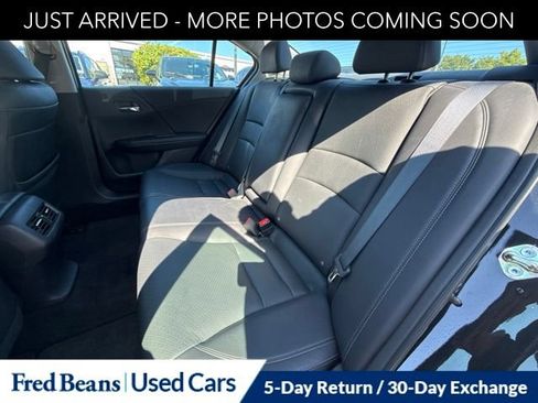 Used 2017 Honda Accord EX-L image 14
