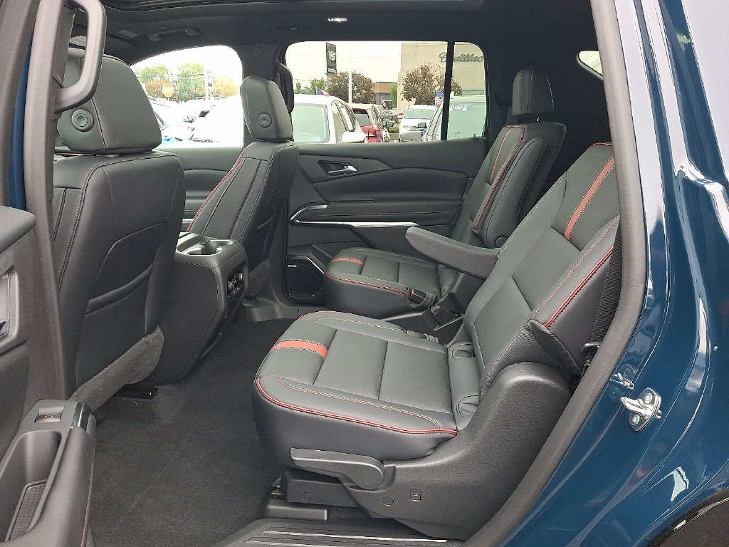 New 2027 Chevrolet Traverse RS AWD/4WD image 5