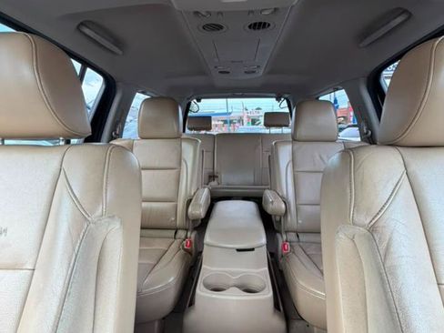 Used 2013 Nissan Armada Platinum AWD/4WD image 26