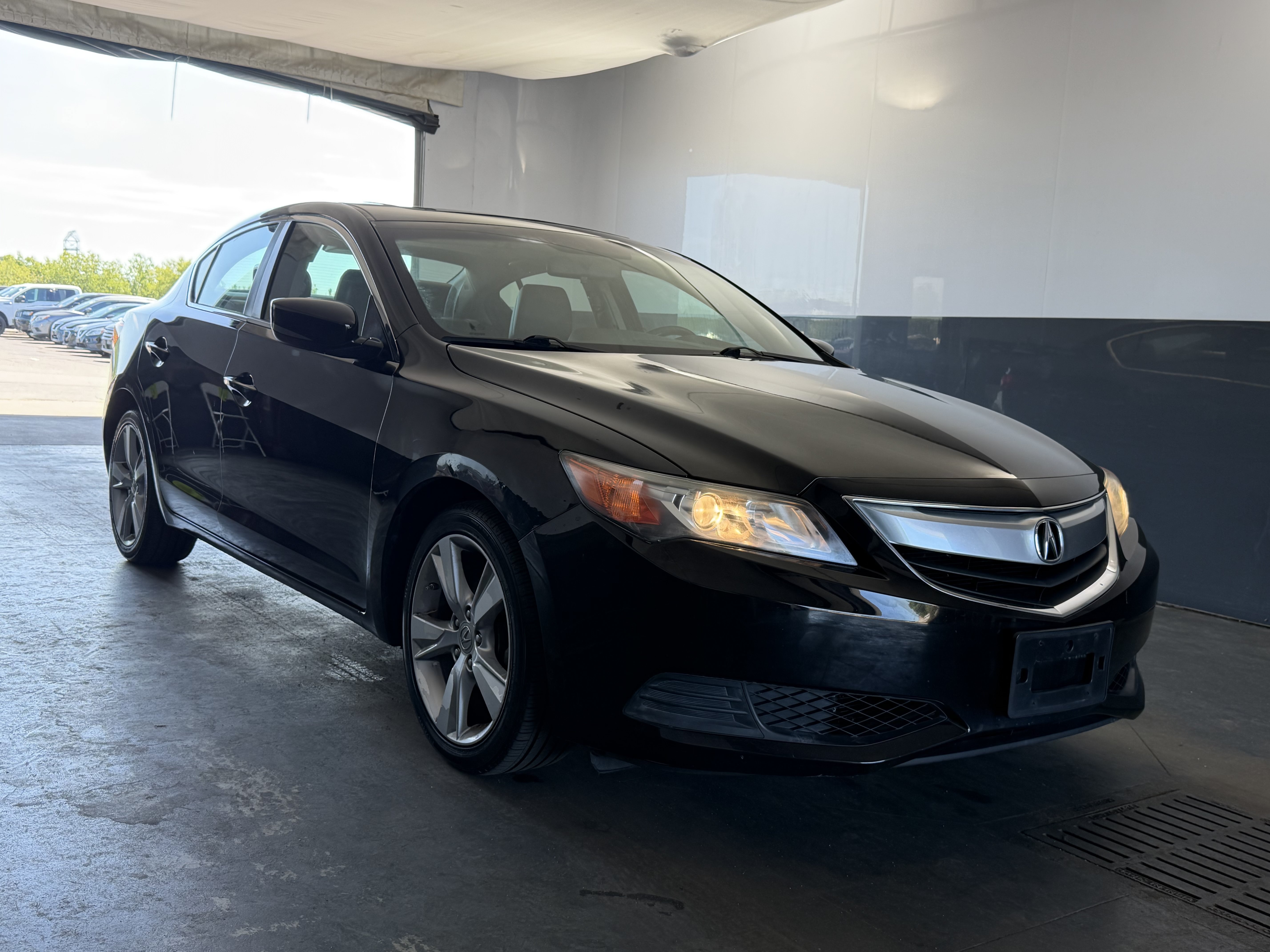 Used 2015 Acura ILX FWD image 3