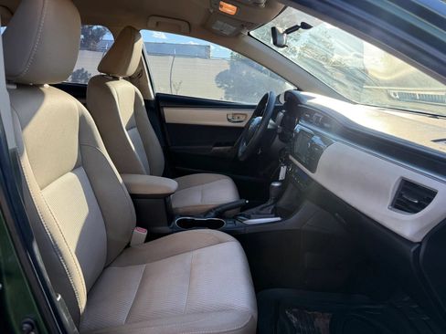 Used 2015 Toyota Corolla LE FWD image 18