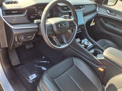 New 2025 Jeep Grand Cherokee L Limited w/ Luxury Tech Group II