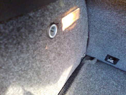 Used 2013 Volkswagen Tiguan SEL FWD image 40