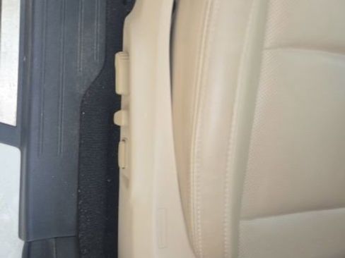 Used 2017 Subaru Outback 2.5i Limited image 8