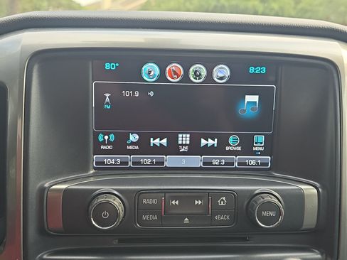 Used 2019 Chevrolet Silverado 1500 LT AWD/4WD image 16