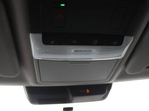 Used 2024 Mitsubishi Outlander SE image 11