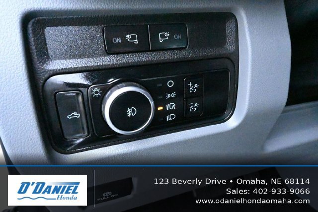 Used 2024 Ford F350 XLT AWD/4WD image 7