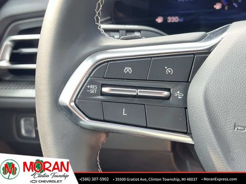Certified 2024 Chevrolet Traverse LT FWD image 28