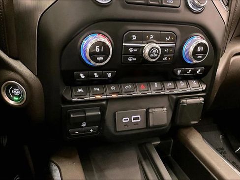 Used 2019 GMC Sierra 1500 Denali w/ Denali Ultimate Package image 31