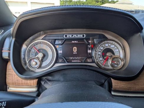 Used 2019 RAM 1500 Laramie Longhorn AWD/4WD image 12