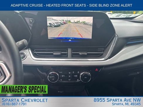 Used 2024 Chevrolet Trax LT w/ Driver Confidence Package FWD image 22