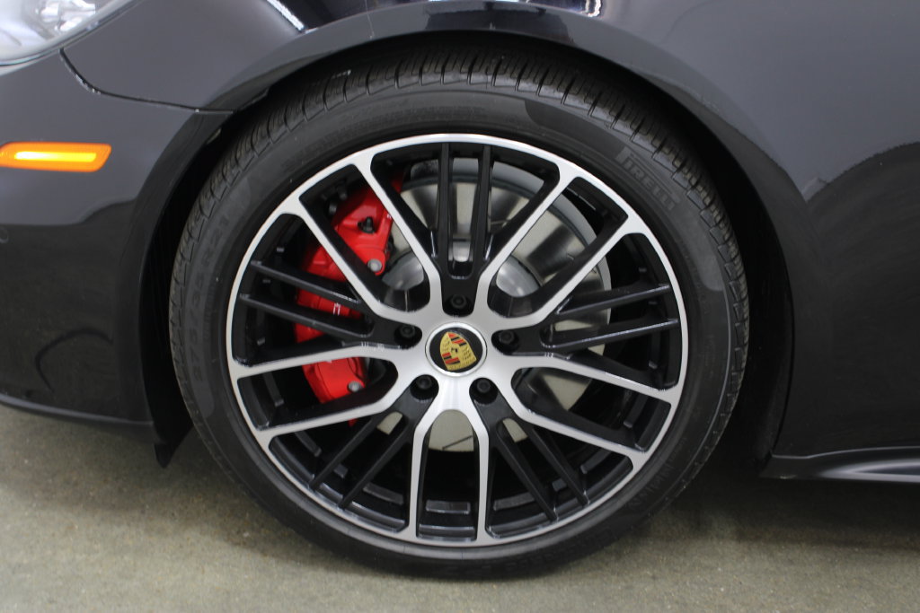 Certified 2021 Porsche Panamera GTS AWD/4WD image 12