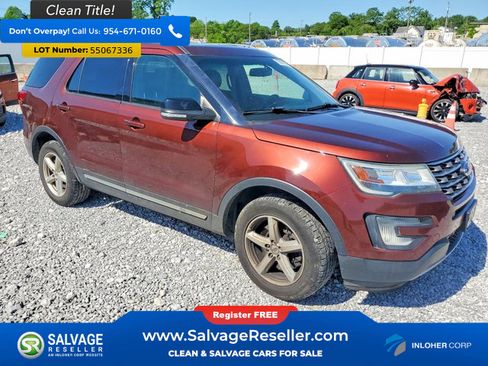Used 2016 Ford Explorer XLT w/ Equipment Group 202A AWD/4WD image 5