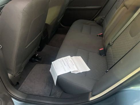 Used 2011 Ford Fusion SE FWD image 4