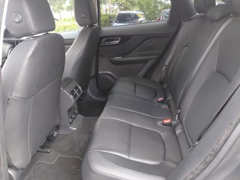 Used 2019 Jaguar F-PACE Premium AWD/4WD image 31