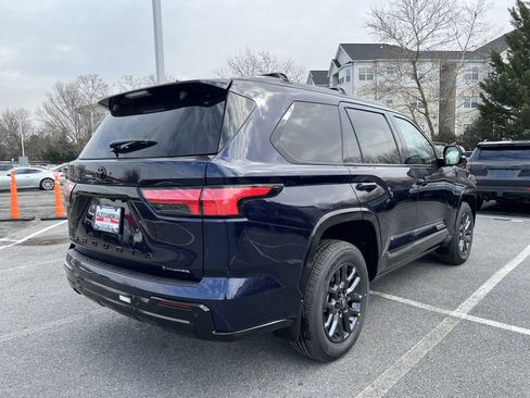 New 2026 Toyota Sequoia Platinum image 4