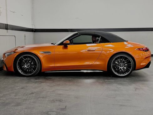 Used 2024 Mercedes-Benz SL 63 AMG 4MATIC image 9