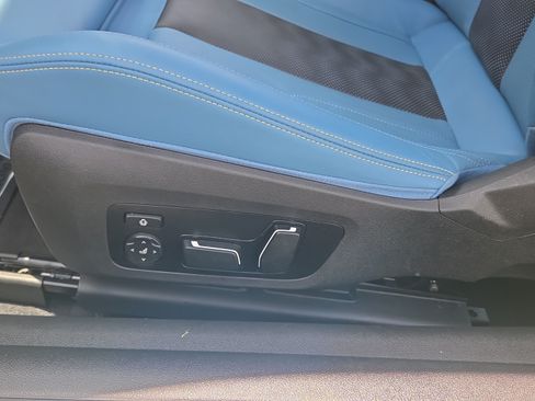 Used 2025 BMW M4 xDrive Competition AWD/4WD image 10