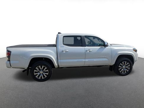 Used 2023 Toyota Tacoma Limited image 2