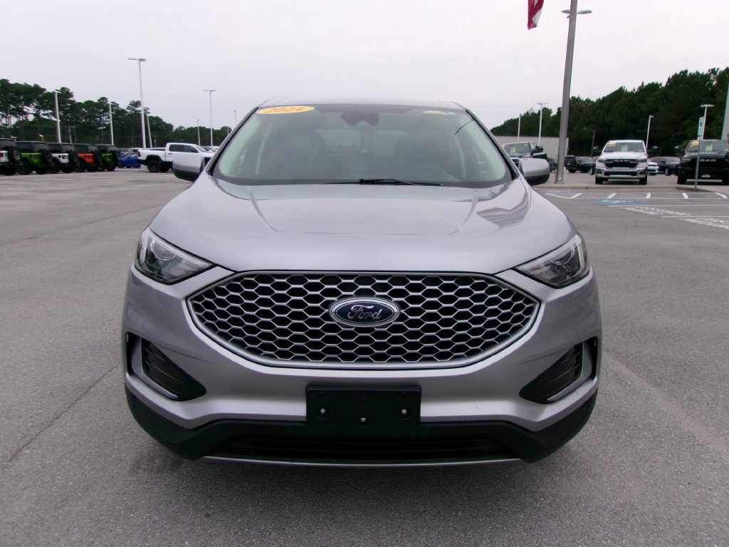 Used 2024 Ford Edge SEL AWD/4WD image 5