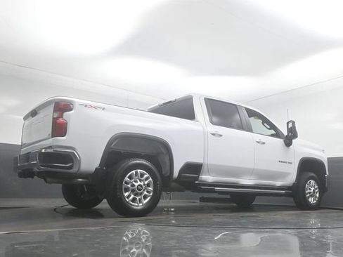 Used 2025 Chevrolet Silverado 2500 LT w/ Convenience Package AWD/4WD image 31