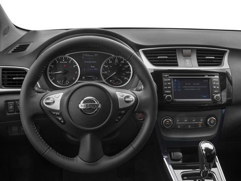 Used 2017 Nissan Sentra SR Turbo w/ SR Turbo Premium Package FWD image 10