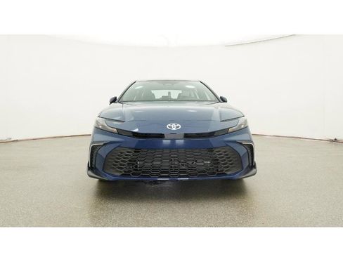 New 2026 Toyota Camry SE FWD image 31