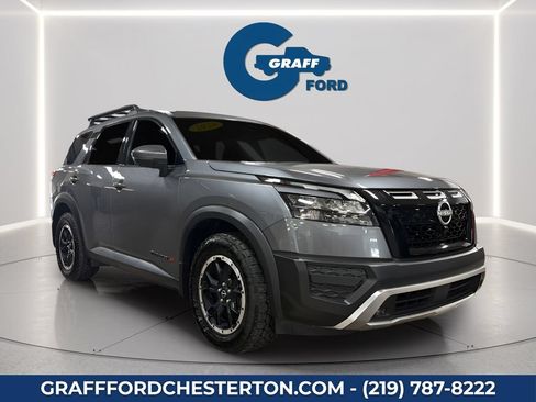 Used 2024 Nissan Pathfinder Rock Creek AWD/4WD image 3