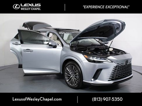 Used 2024 Lexus RX 350 FWD w/ Convenience Package image 17