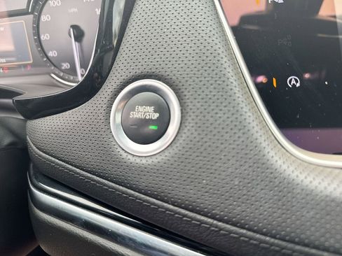 Used 2023 Cadillac XT6 Luxury image 22