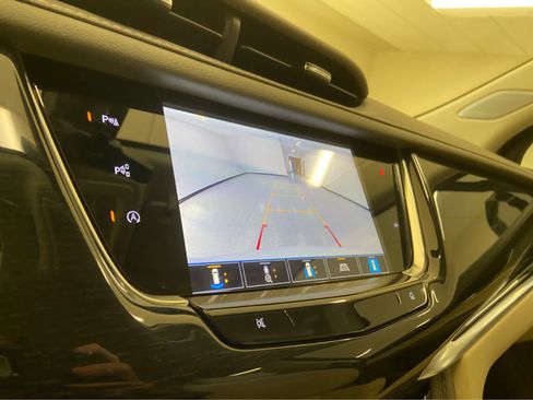 Used 2024 Cadillac XT6 Premium Luxury w/ Technology Package image 38