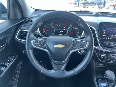 Used 2023 Chevrolet Equinox Premier AWD/4WD image 23