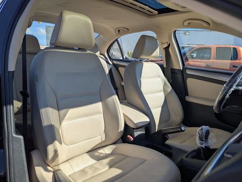 Used 2018 Volkswagen Jetta SE image 11