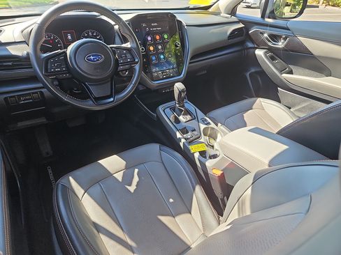 Certified 2024 Subaru Crosstrek 2.5i Limited w/ Crosstrek Mirror Package AWD/4WD image 3