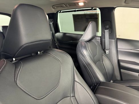 Used 2023 INFINITI QX60 Luxe AWD/4WD image 40