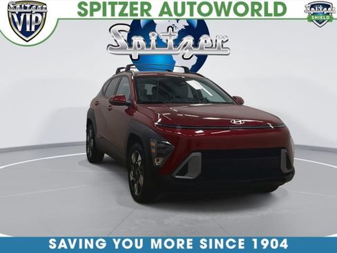 Used 2024 Hyundai Kona SEL AWD/4WD image 3