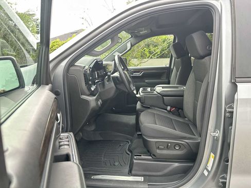 Certified 2024 Chevrolet Silverado 1500 LT AWD/4WD image 2
