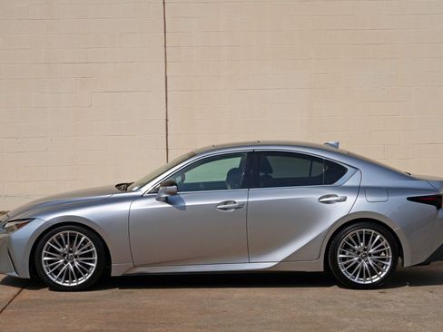 Used 2023 Lexus IS 300 w/ Premium Package RWD image 47