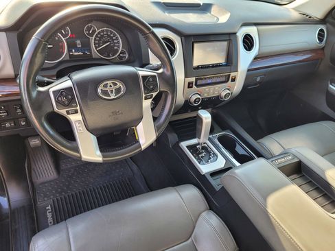 Used 2017 Toyota Tundra Limited w/ Limited Premium Package RWD image 13