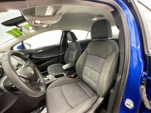 Used 2018 Chevrolet Cruze LT image 6