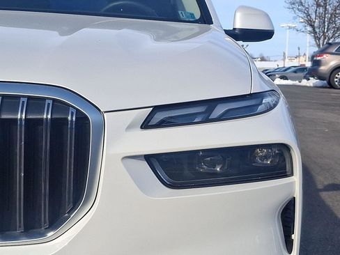 Used 2023 BMW X7 xDrive40i image 9