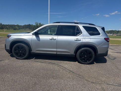 New 2026 Honda Pilot Black Edition image 5