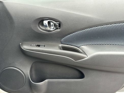 Used 2018 Nissan Versa Note SV image 23