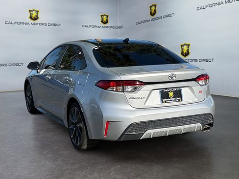 Used 2022 Toyota Corolla SE image 3