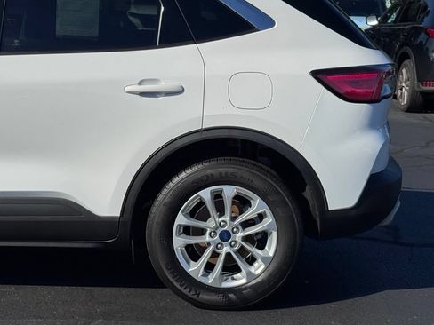 Used 2022 Ford Escape SE w/ Cold Weather Package AWD/4WD image 35