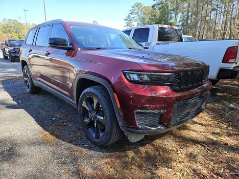 Used 2022 Jeep Grand Cherokee L Limited w/ Luxury Tech Group II image 5